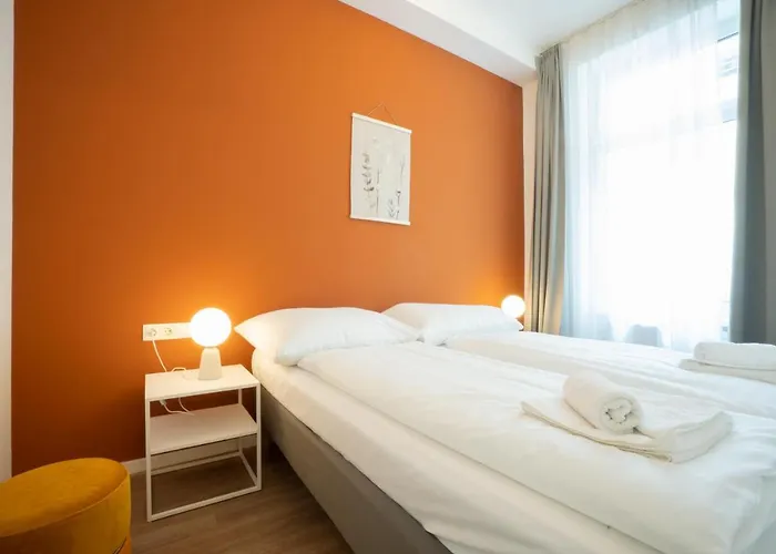Spacious With Huge Shared Terrace And Grill Located Between Centre And Donau River * Viena